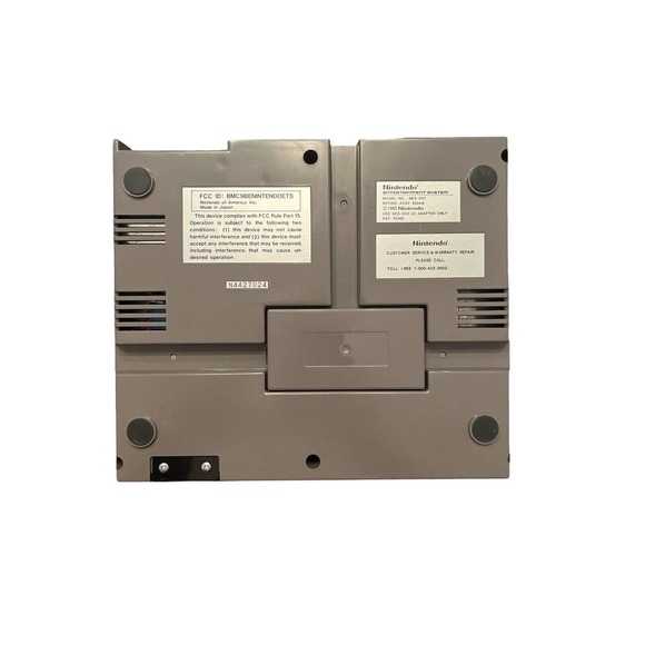 Nintendo Entertainment System Model NES-001 W/ 2 Controllers & Gun - Picture 7 of 13